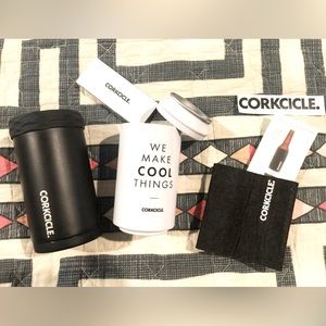 NWOT Corkcicle Can Cooler